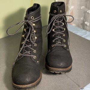 Rock & Candy Black Woman's work boots with gray plaid inside. Size 8.5